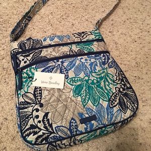 Vera Bradley Hipster Santiago Pattern
